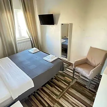 Mezzanotte Bed & Breakfast 3*