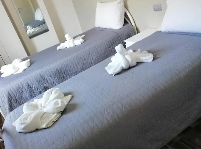 Mezzanotte Oda ve Kahvaltı