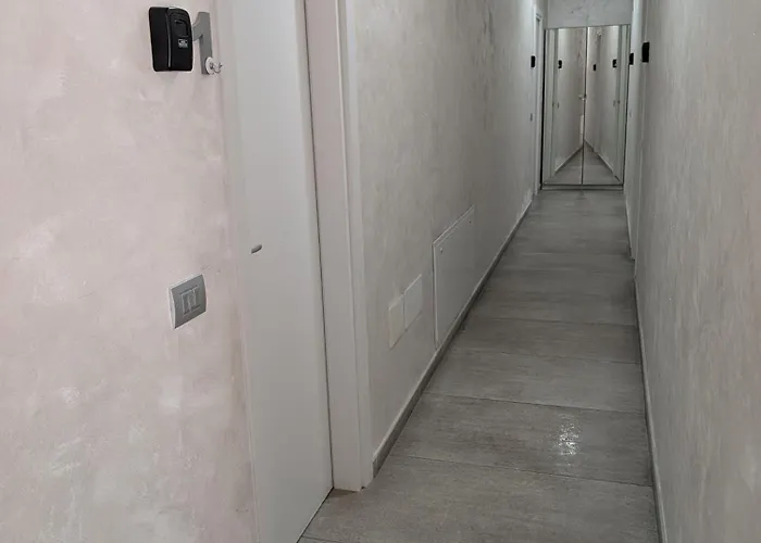 Mezzanotte Oda ve Kahvaltı 3*